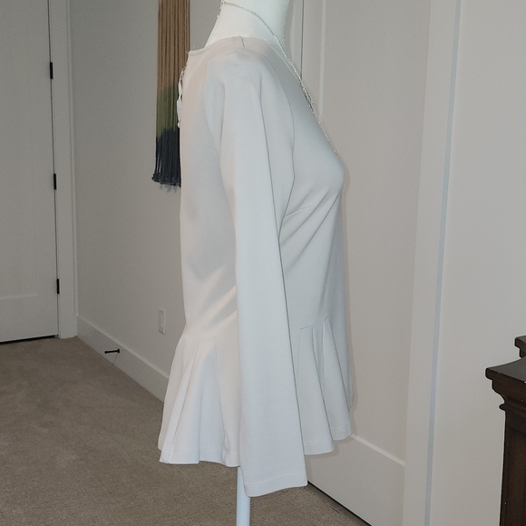Carmen Marc Valvo Elegant Cream Peplum Top - Picture 3 of 7